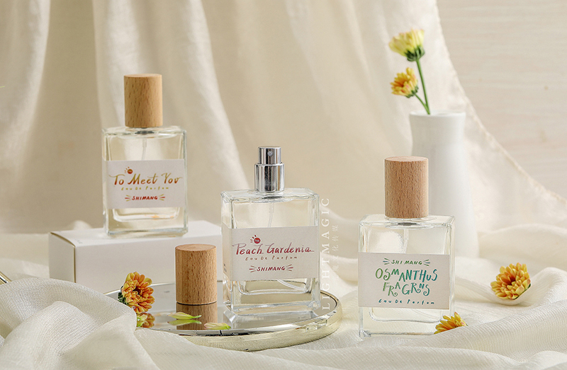 小香氛的大生意:御梵們如何撐起百億香氛市場? 小香氛的大生意:御梵們如何撐起百億香氛市場?